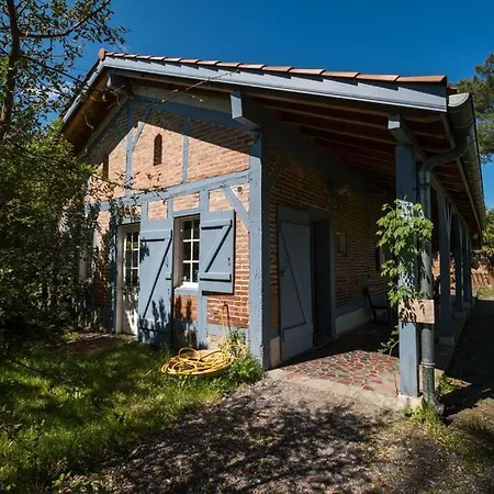 Maison Landaise Avec Jardin Proche Du
